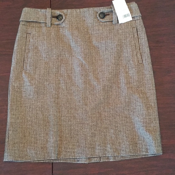 Never worn Banana Republic wool tweed mini skirt - Picture 1 of 3